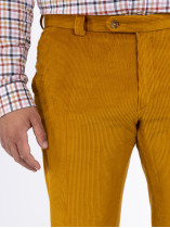 Pantalon Grant En Velours Ocre Capel