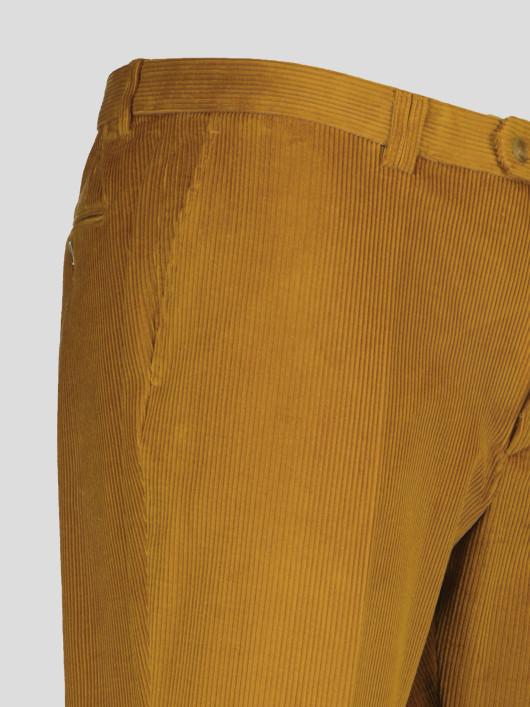 Pantalon Grant En Velours Ocre Capel
