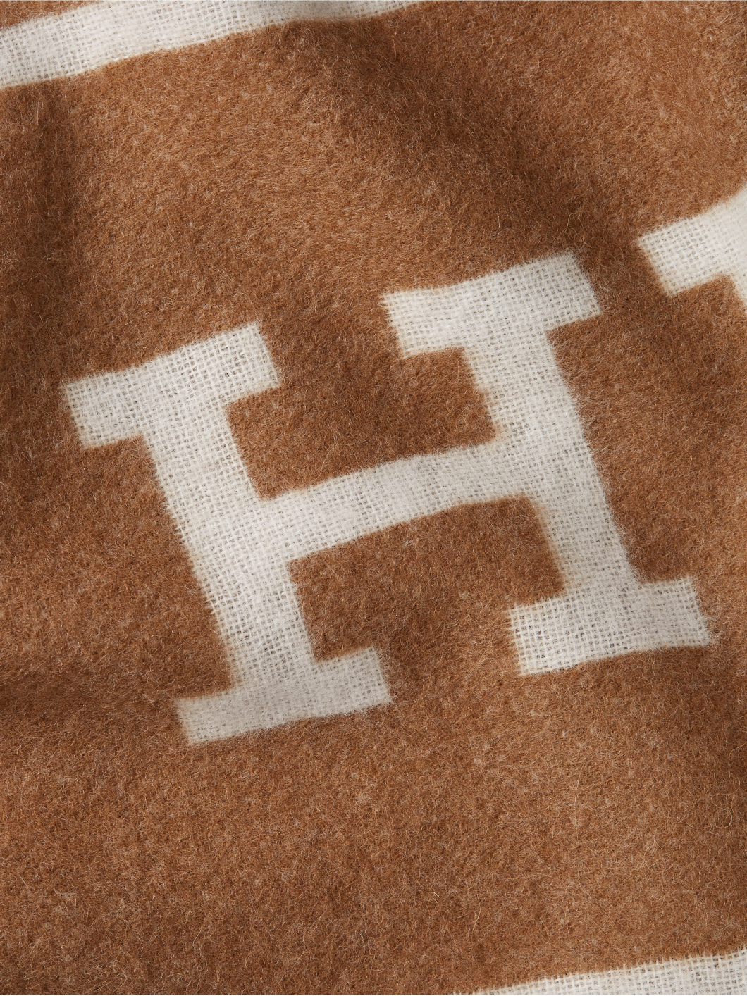 Echarpe Camel Lettrages Tommy Hilfiger  homme grande taille - Capelstore